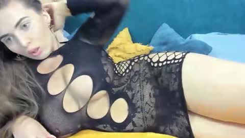 00ingrid00 online show from February 10, 6:55 pm