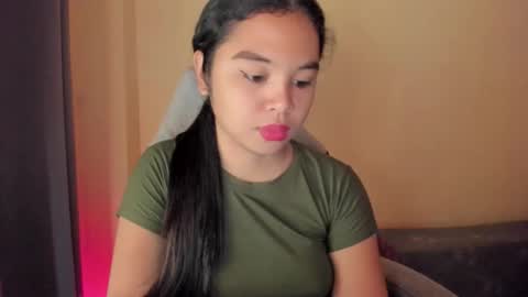 0wwlo0k online show from October 6, 6:09 am