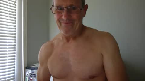 13glanmorfa online show from September 25, 9:44 pm