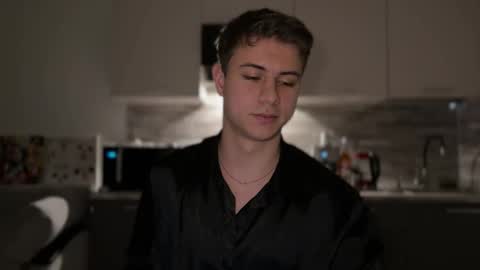 Lance online show from November 6, 6:22 pm