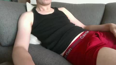 Snapshot of 18chillin chatting on November 1, 9:47 pm 18chillin online show from November 1, 9:47 pm