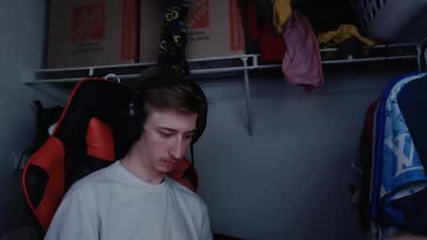 18str8igcock online show from January 12, 4:21 am