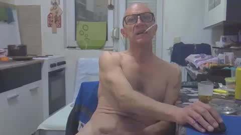 1973man online show from March 20, 11:10 pm