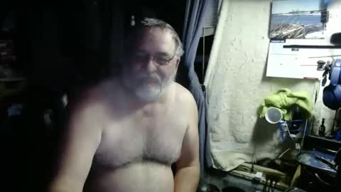 Snapshot of 1dusty60 chatting on February 17, 6:31 am 1dusty60 online show from February 17, 6:31 am