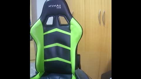 1good_vibes1 online show from November 26, 8:00 am