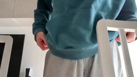 1ne_love online show from December 1, 10:02 am