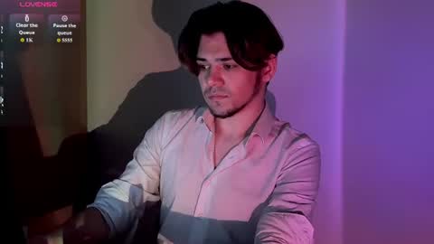 1roberttt online show from June 22, 10:06 pm