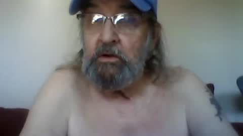 1valentine online show from December 19, 7:31 pm