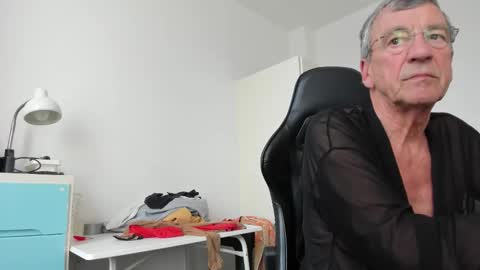 Henk online show from March 6, 3:22 pm