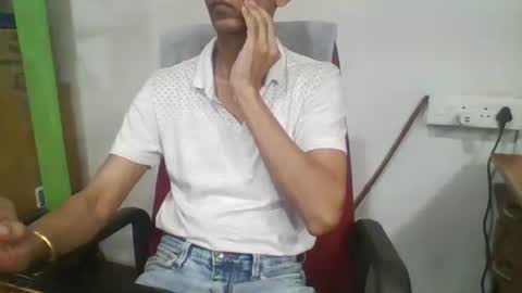 Snapshot of 2277harsh chatting on February 1, 12:58 pm 2277harsh online show from February 1, 12:58 pm