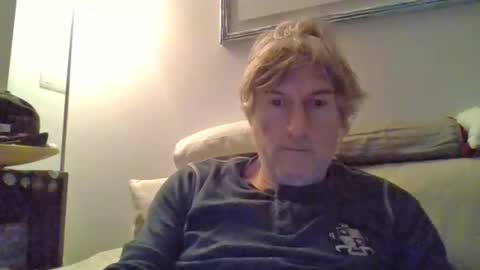 22esserre online show from December 20, 10:39 pm