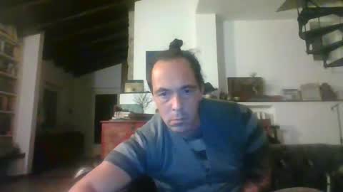 27lv27 online show from December 8, 11:40 pm