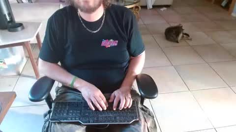 ThrillBilly online show from April 3, 10:39 pm