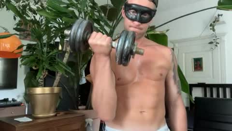 2horniesoncam online show from July 27, 9:06 am