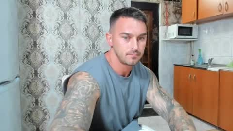 2sexymuscles online show from July 24, 8:28 pm
