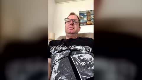 robert online show from March 17, 11:26 am