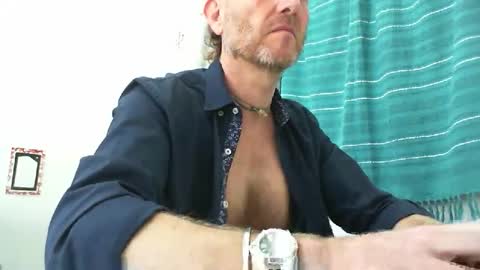 555tony555 online show from October 16, 12:21 am