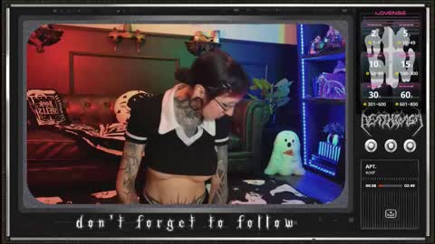 Juune online show from March 8, 7:29 pm