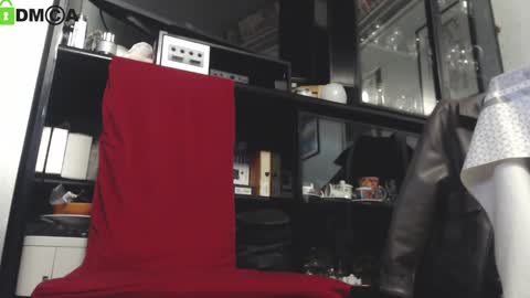 7incheshugedick online show from February 28, 2:53 am