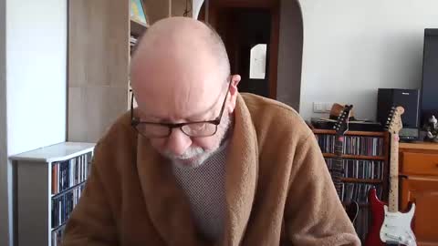  Papi  online show from February 26, 11:11 am