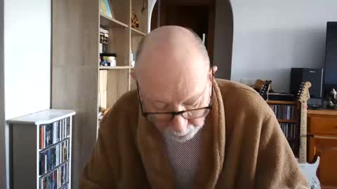  Papi  online show from February 26, 2:16 pm