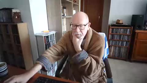  Papi  online show from December 19, 10:11 am