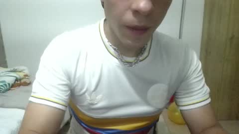 82tomas online show from April 30, 1:43 am
