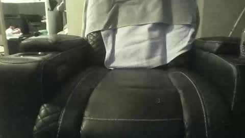 8inchthrobbincock online show from December 18, 5:47 am