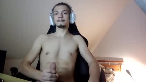 Alex online show from December 19, 7:40 pm