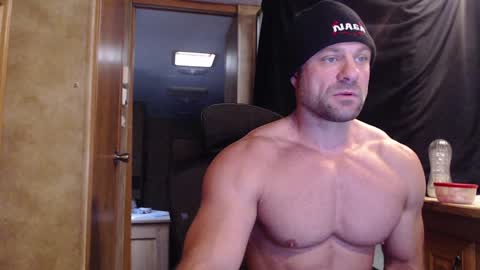 9 fat inches online show from December 4, 8:23 pm