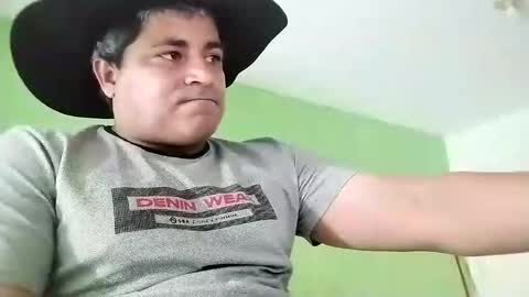 9vinhocamshow online show from February 5, 3:37 pm