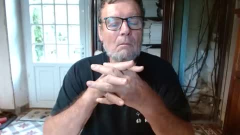 Snapshot of _123_voyeur_ chatting on October 19, 10:53 am _123_voyeur_ online show from October 19, 10:53 am
