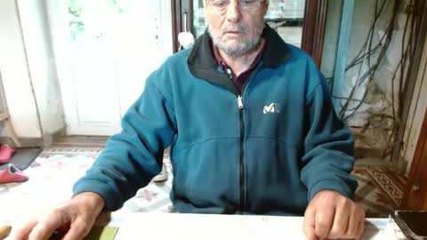 Snapshot of _123_voyeur_ chatting on September 12, 9:22 am _123_voyeur_ online show from September 12, 9:22 am