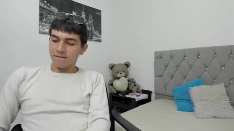 DERECK online show from February 22, 12:52 pm