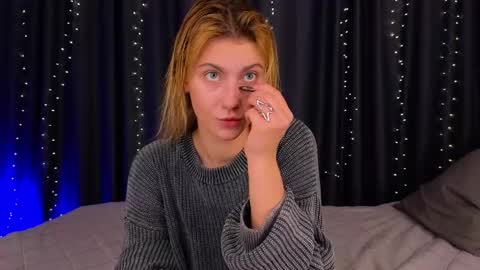 Willow online show from April 5, 9:45 pm