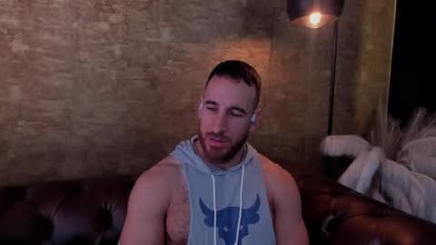 Snapshot of _adamcoper_ chatting on February 24, 3:20 pm _adamcoper_ online show from February 24, 3:20 pm
