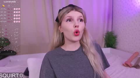 Snapshot of _aleksa chatting on September 8, 5:56 pm Alexa online show from September 8, 5:56 pm