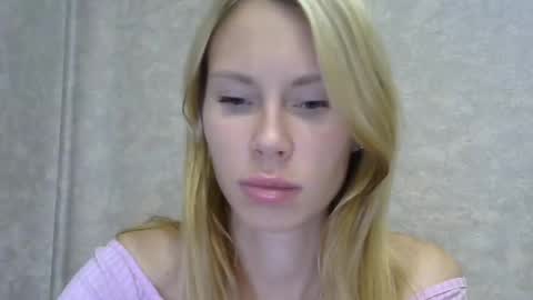 Snapshot of _alex1819 chatting on October 1, 8:30 pm _alex1819 online show from October 1, 8:30 pm