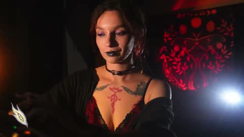 Snapshot of _alicemorrison_ chatting on September 14, 7:37 pm Alice Morrison Mistress Datura online show from September 14, 7:37 pm