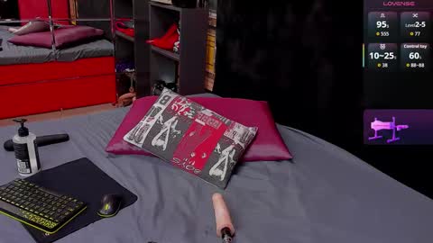 Alison online show from December 19, 1:45 am