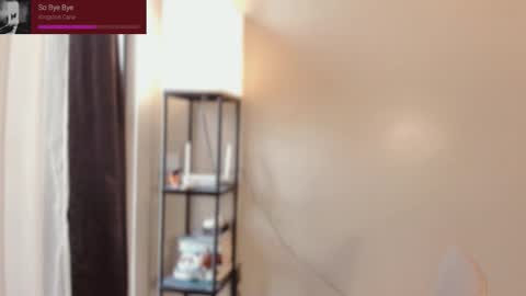 annie . online show from March 4, 7:05 am