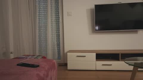 Anna online show from March 29, 1:46 pm