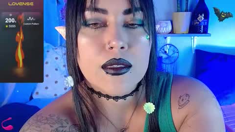 Angie online show from November 5, 2:02 am