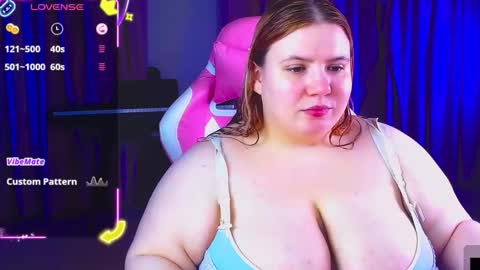 _ariaakashi_ online show from November 3, 11:06 pm