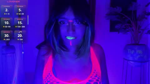   online show from November 26, 3:09 pm