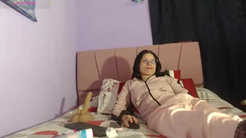 _boombom__ online show from February 12, 1:31 am