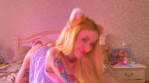 Stella online show from September 18, 5:55 am