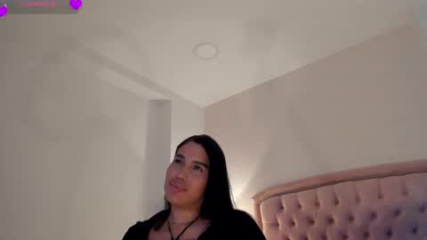 cailyn  online show from April 4, 10:28 pm