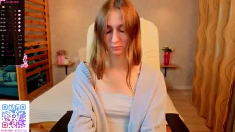 Candy Mandy online show from December 4, 8:14 am