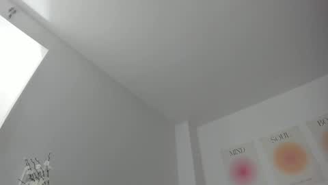 You can Call me Kitty Cat online show from March 20, 12:15 am